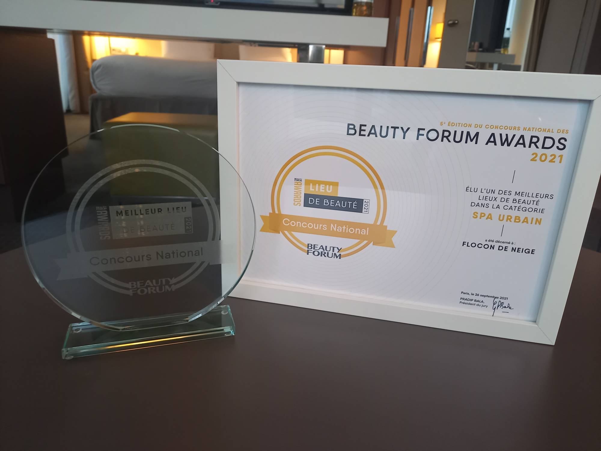 ÉLUE SECOND MEILLEUR SPA URBAIN DE FRANCE 2021 ( récompense lieu d'exception Beauty Forum Award, concours National)
